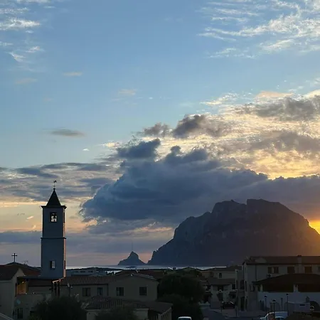 Nel Con Vista Su Tavolara Апартаменты *